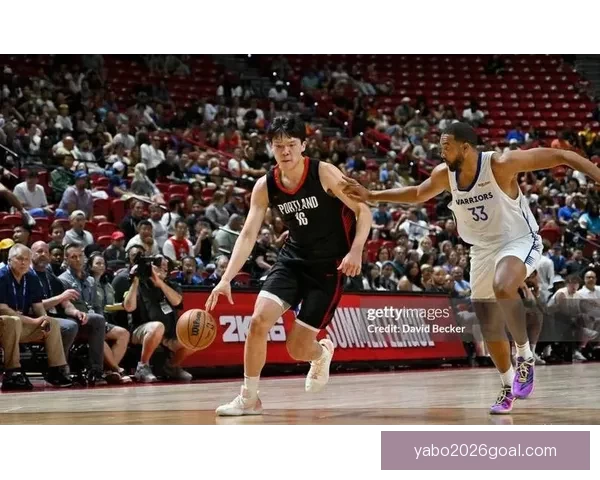 尽显社交牛人本色杨瀚森收官战比赛用球带走赛后亲切握手